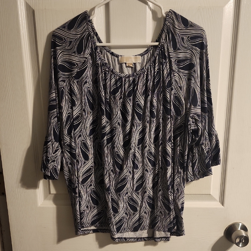 Michael Kors Black and Gray 3/4 Sleeve Pleated Blouse